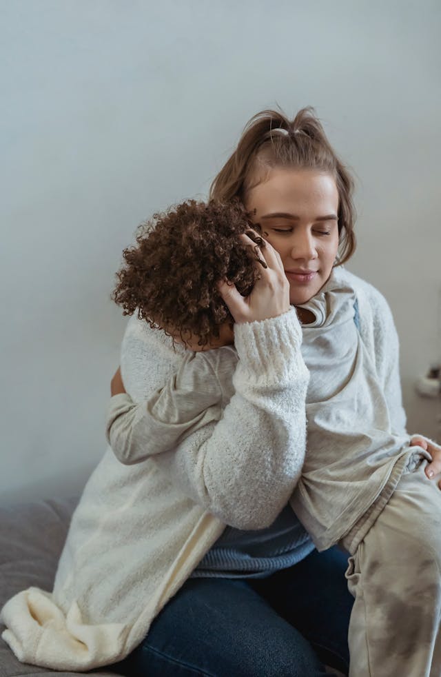 4 conselhos para lidar com a ansiedade de separação do seu filho.